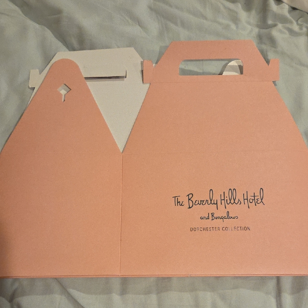 Beverly Hills Hotel & Bungalows Pink Tote Box